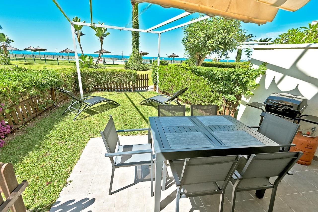 On Beach Deluxe Apartment With Pools And Own Garden El Puerto de Santa Maria Exterior photo