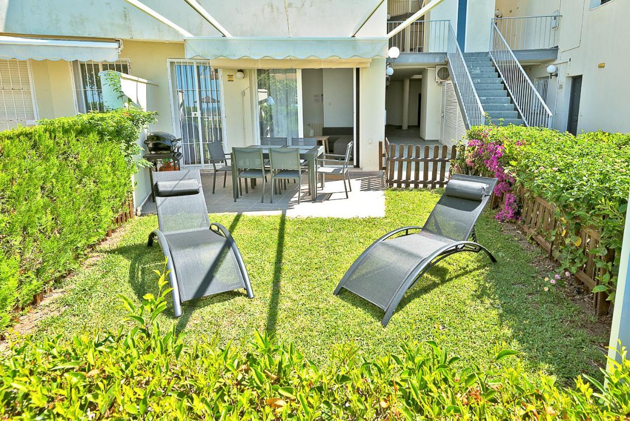 On Beach Deluxe Apartment With Pools And Own Garden El Puerto de Santa Maria Exterior photo